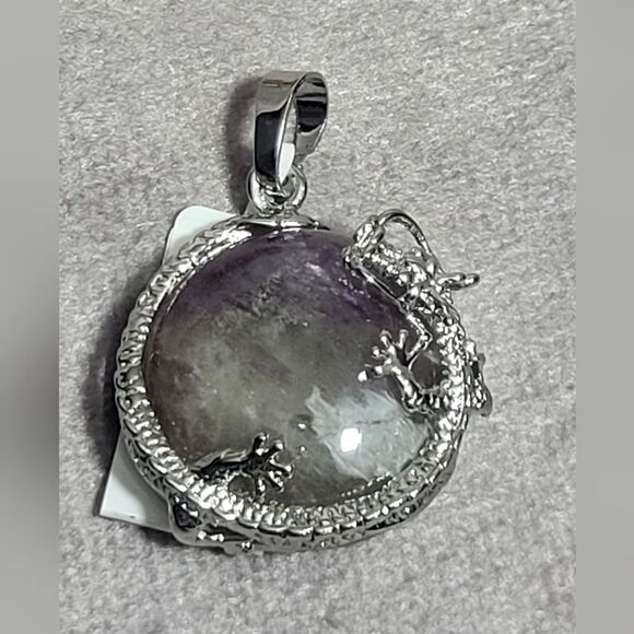 Mass Agate Dragon Sphere Pendant - Picture 8 of 13